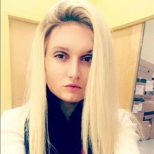 Meet your Posher, Isabella